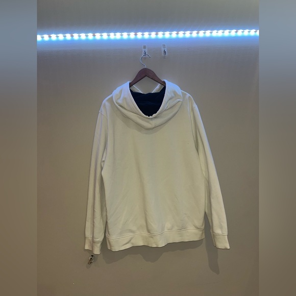 H&M white sweater - Picture 4 of 4